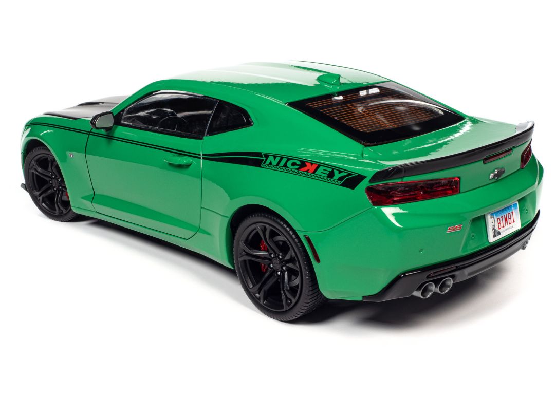 American Muscle 1/18 2017 Chevrolet Camaro SS - Krypton Green