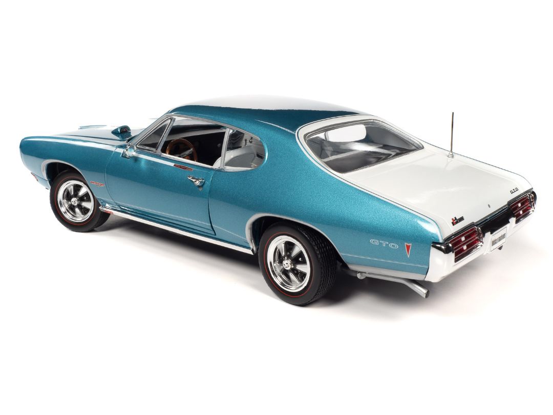 American Muscle 1/18 1968 Pontiac GTO - Meridian Turquoise