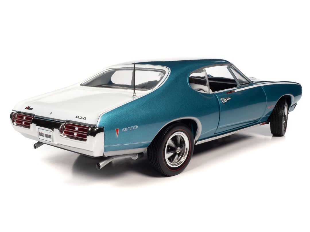 American Muscle 1/18 1968 Pontiac GTO - Meridian Turquoise