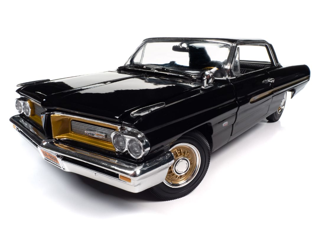 American Muscle 1/18 1962 Pontiac Grand Prix Hardtop - Black