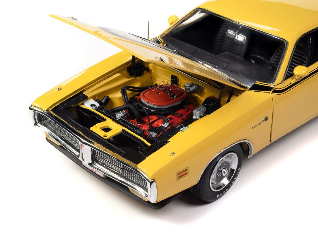 American Muscle 1/18 1971 Dodge Charger Super Bee - Click Image to Close