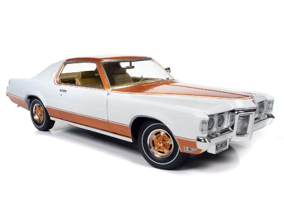 American Muscle 1/18 1969 Pontiac Grand Prix (Royal Bobcat)