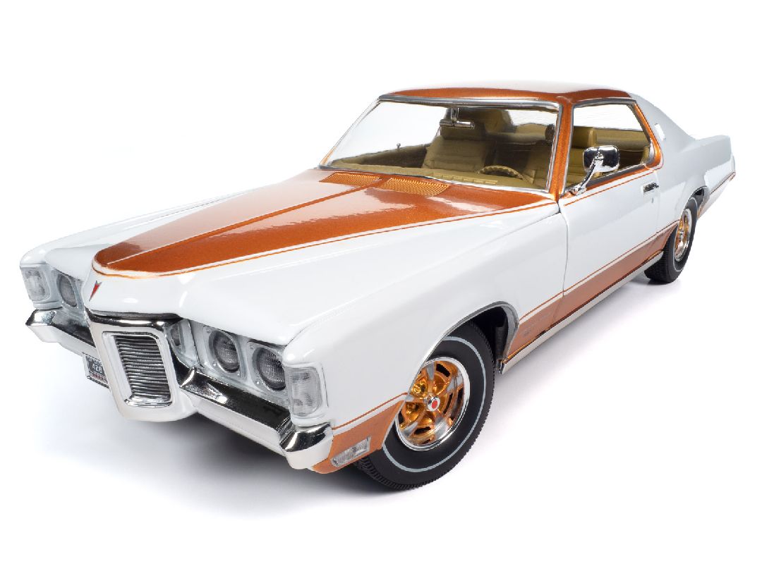 American Muscle 1/18 1969 Pontiac Grand Prix (Royal Bobcat)