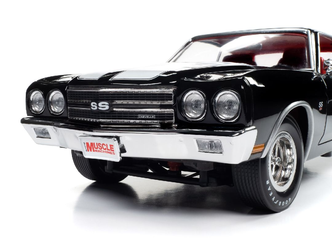 American Muscle 1/18 1970 Chevrolet Chevelle Hardtop-Tuxedo Blk