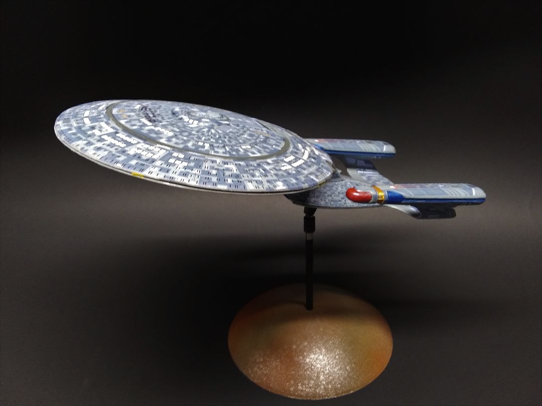 AMT Star Trek U.S.S. Enterprise-D (Snap) 2T 1/2500 (Level 2)