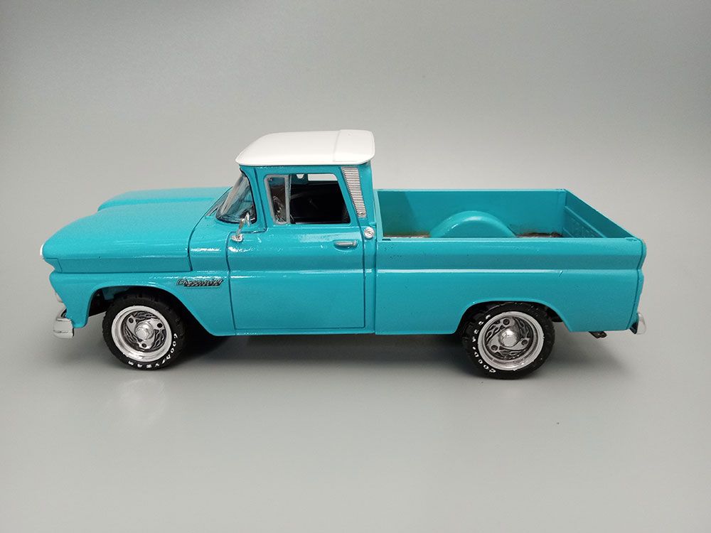 AMT 1/25 1960 Chevy Apache Pickup Street Machine (Level 2)