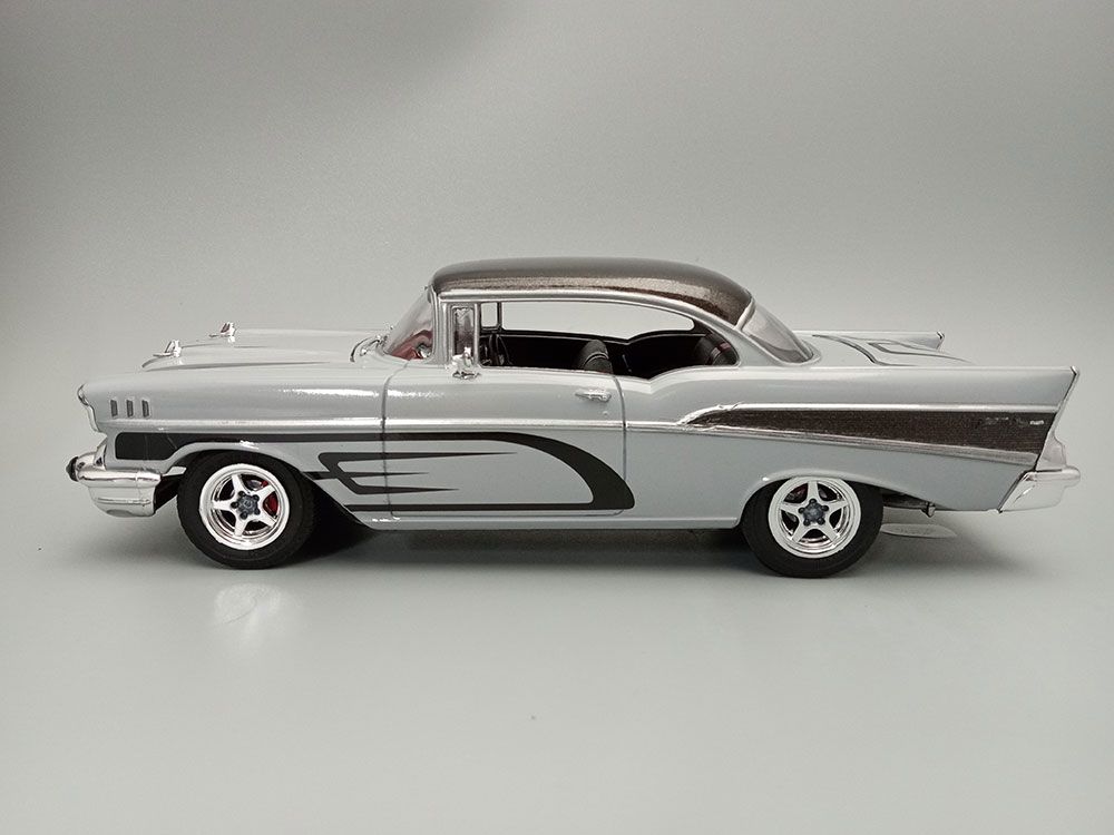 AMT 1/25 1957 Chevy Bel Air Street Machine Model Kit (Level 2)