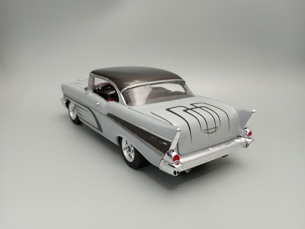 AMT 1/25 1957 Chevy Bel Air Street Machine Model Kit (Level 2)