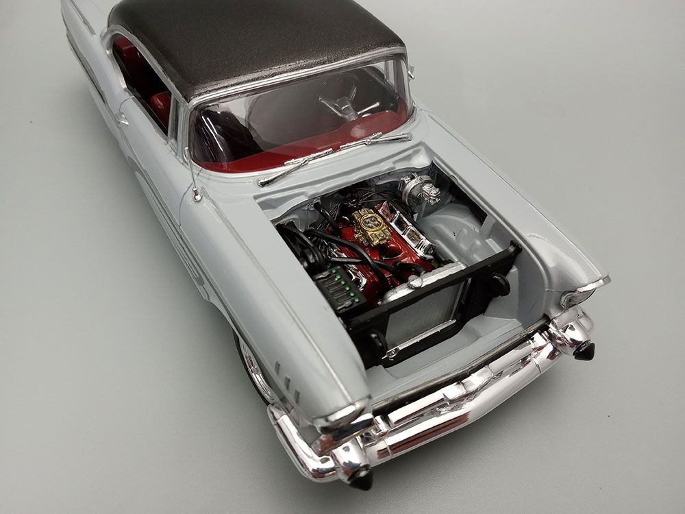 AMT 1/25 1957 Chevy Bel Air Street Machine Model Kit (Level 2)