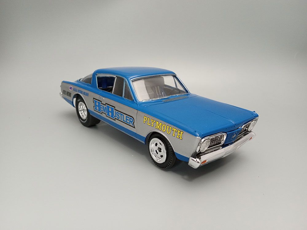 AMT 1/25 1966 Barracuda Funny Car "Hemi Hustler"(Level 2)