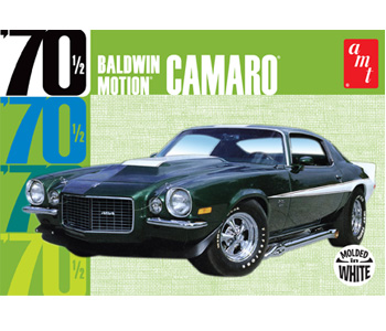 AMT 1970 1/2 Baldwin Motion Chevy Camaro Molded in Green 1/25 Model Kit (Level 2)