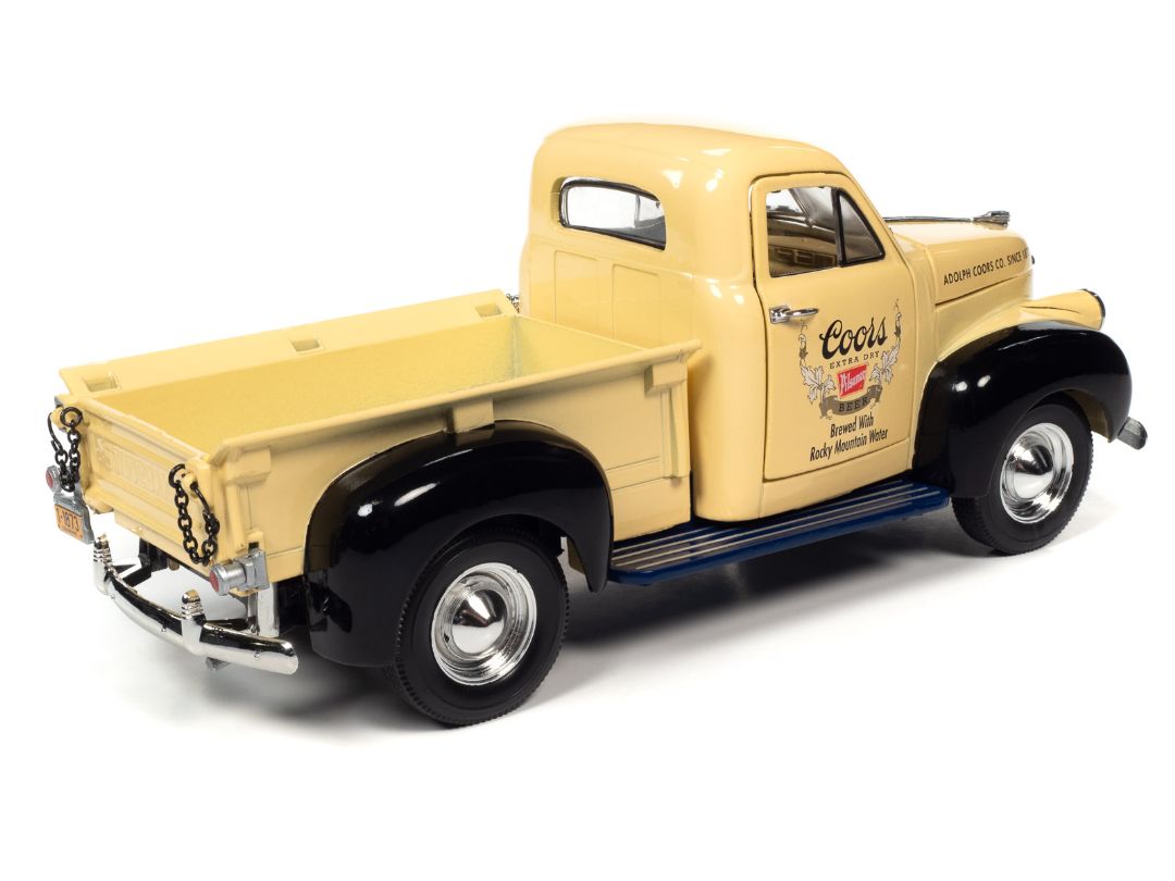 Auto World 1/24 1947 Studebaker Pick-up Truck Coors Pilsner