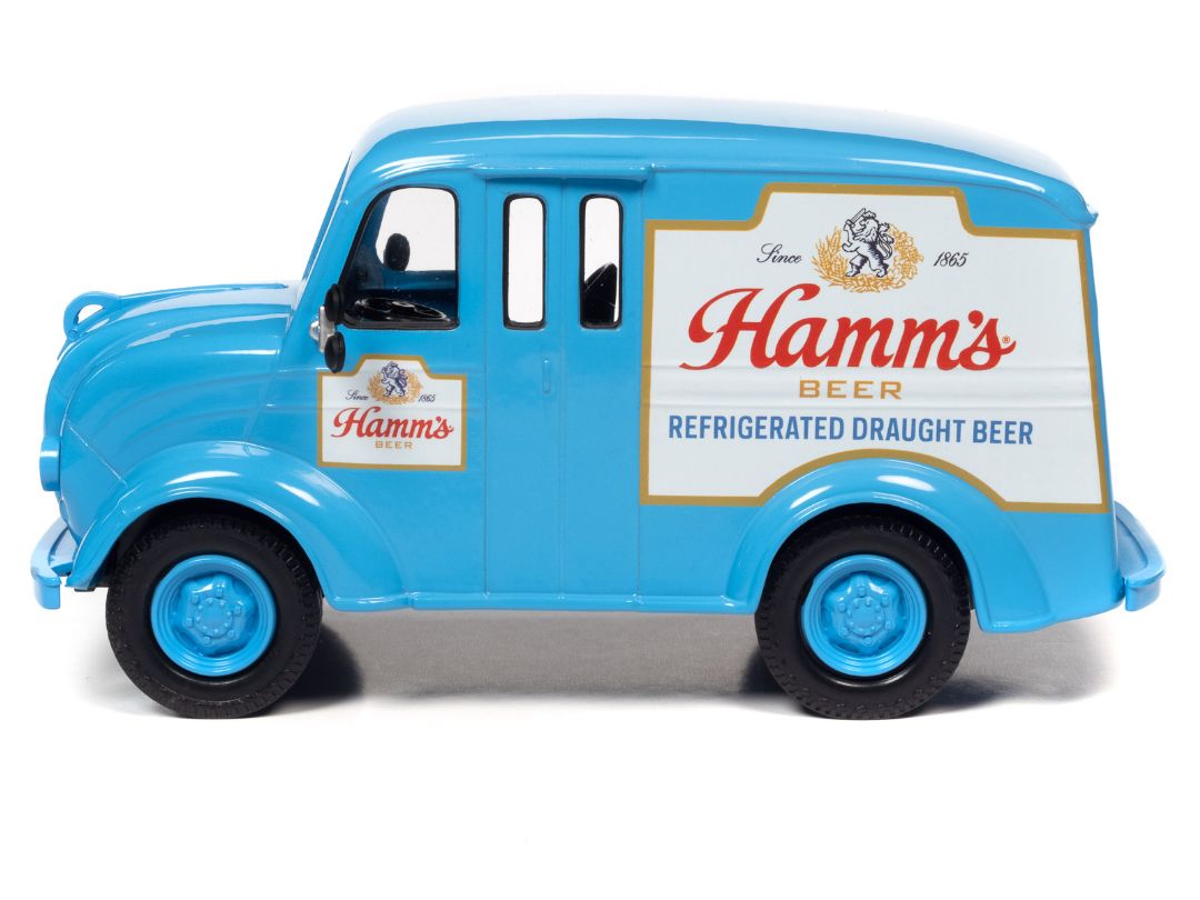 Auto World 1/24 1950 Divco Delivery Truck Hamms Beer