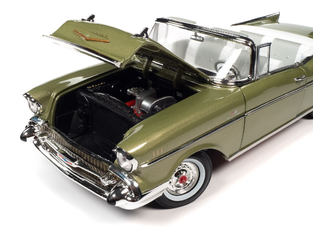 Auto World 1/18 1957 Chevrolet Bel Air Convertible-Metallic Grn