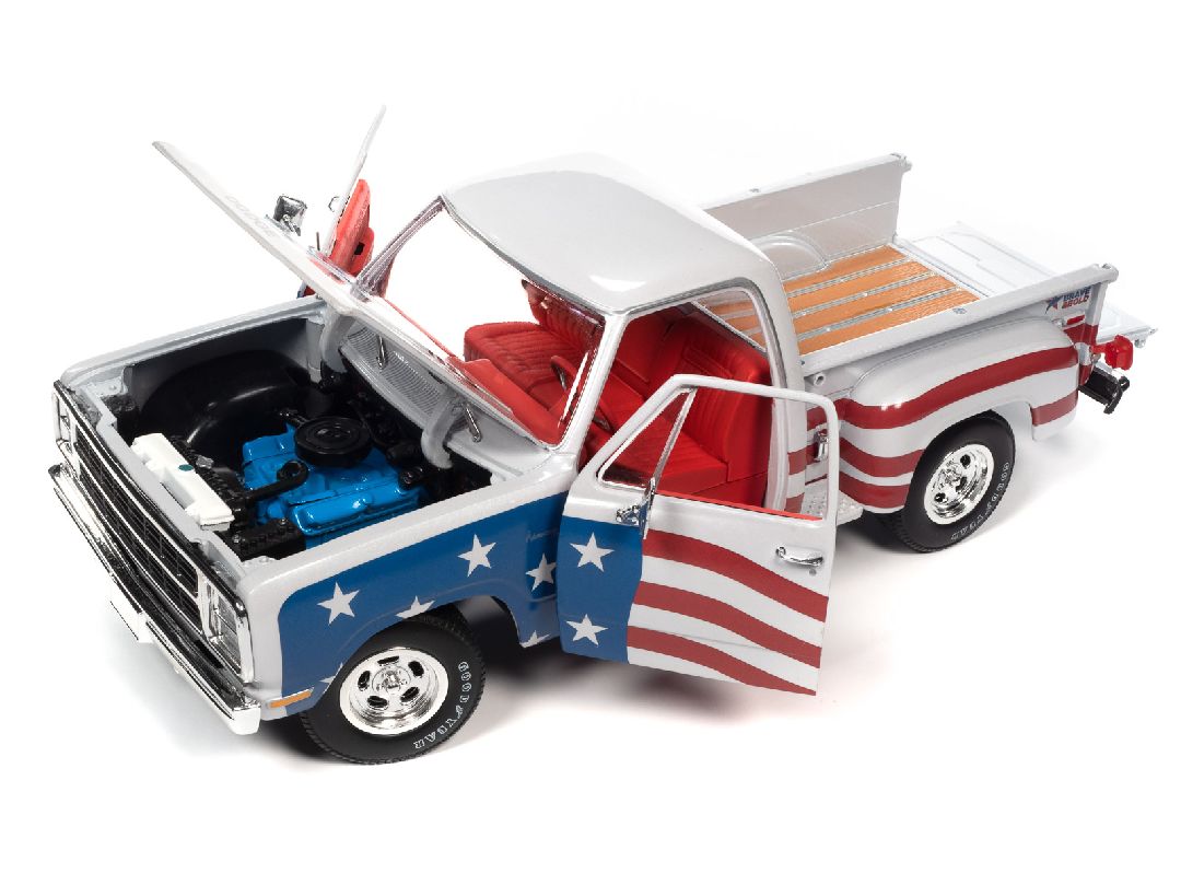 Auto World 1/18 1980 Dodge Stepside Patriotic Pickup