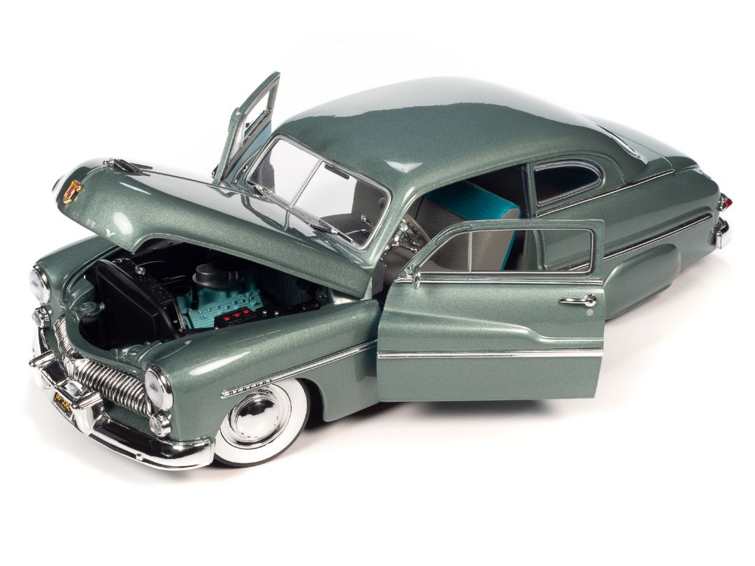 Auto World 1/18 1949 Mercury Eight Coupe - Berwick Green