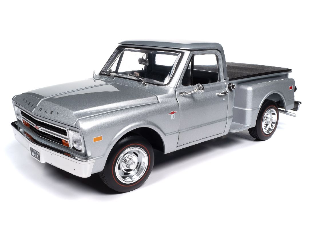 American Muscle 1/18 1968 Chevy C10 Pickup Stepside, Silver