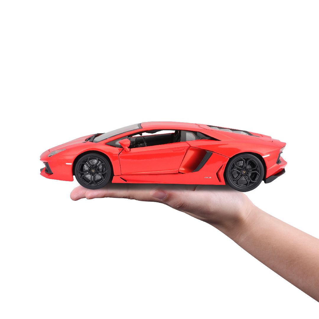 Bburago 1/18 Lamborghini Aventador LP 700-4 (Metallic Orange)