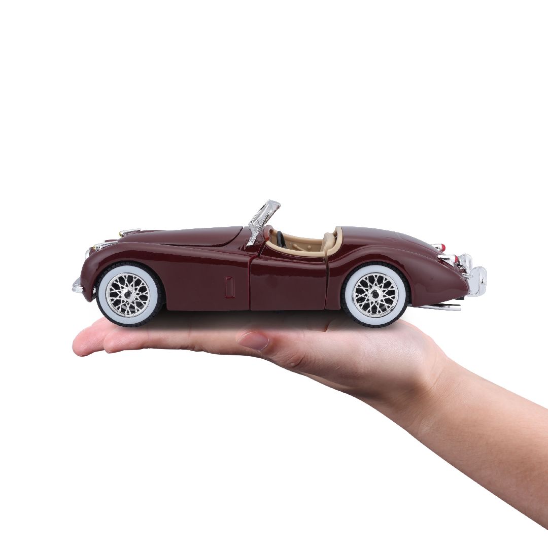 Bburago 1/24 Jaguar XK 120 Roadster (1951) (Red)