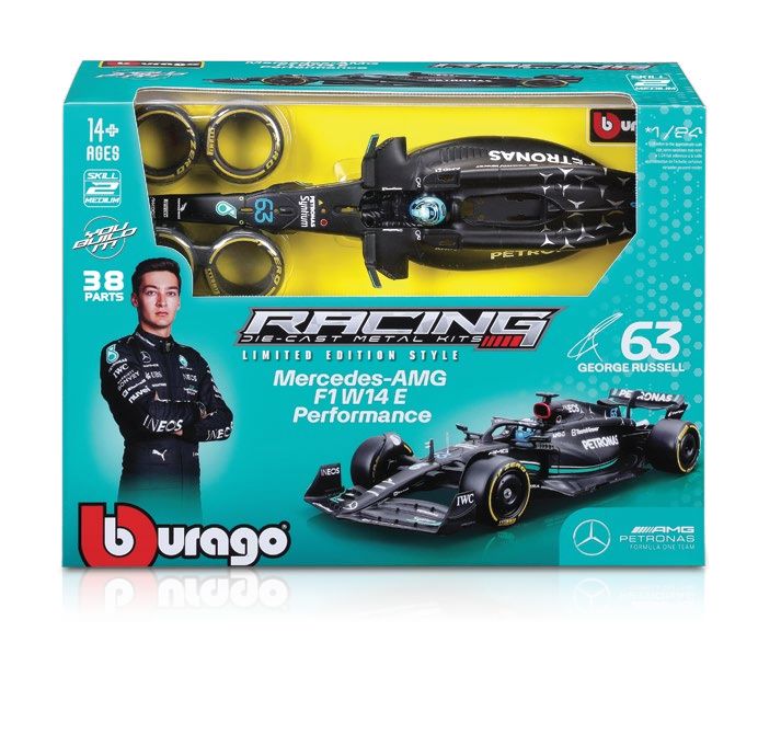 Bburago 1/24 Race F1 Mercedes W14 Kit w/helmet (2023) (Russell)