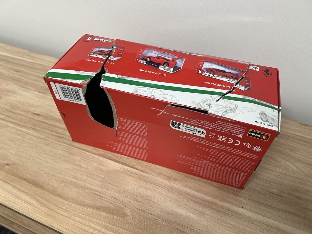 Damaged Box - Bburago 1/18 R&P Ferrari SF90 Stradale (Red)