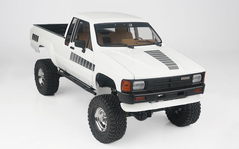 RC4WD Trail Finder 2 RTR LWB w/1987 Toyota Xtracab (White)