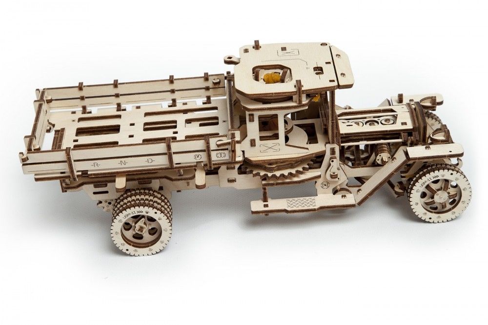 Damaged Box - UGears UGM 11 Truck - 420 pieces (Advanced)