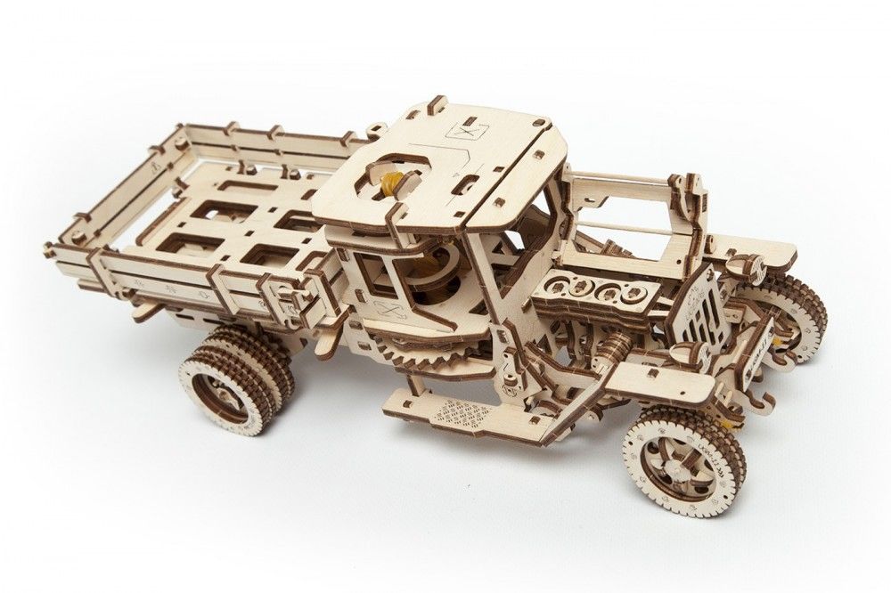 Damaged Box - UGears UGM 11 Truck - 420 pieces (Advanced)