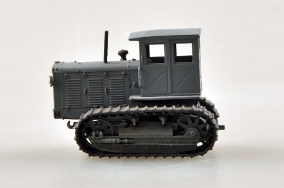 Easy Model 1/72 Russian ChTZ S-65 Tractor with Cab