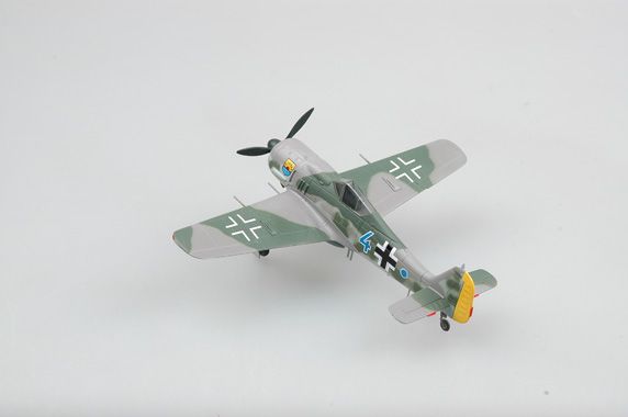 Easy Model 1/72 FW190 A-8 "Blue 4" Commander of 12./JG 5, 1944