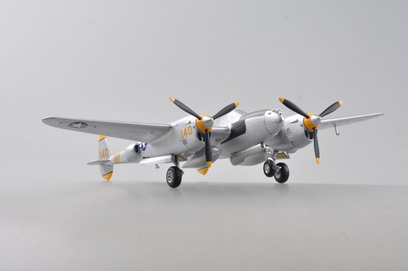 Easy Model 1/72 P-38