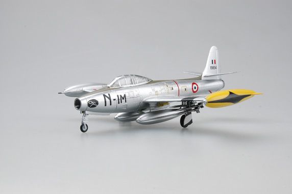 Easy Model 1/72 French Air Force, F-84G-6 (51-9894). 1952