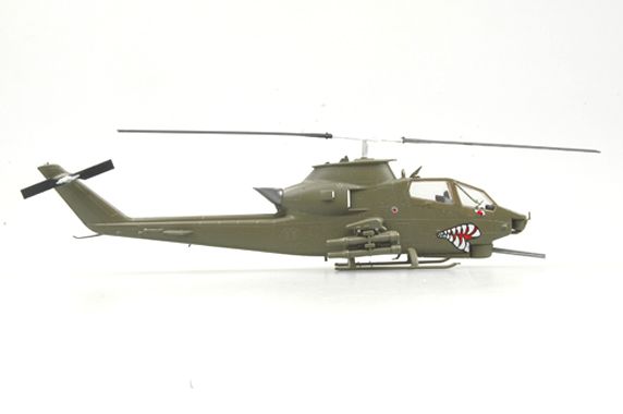 Easy Model 1/72 AH-1F - German