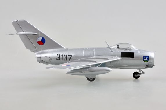 Easy Model 1/72 MiG-15 S103 CSSR Air Force