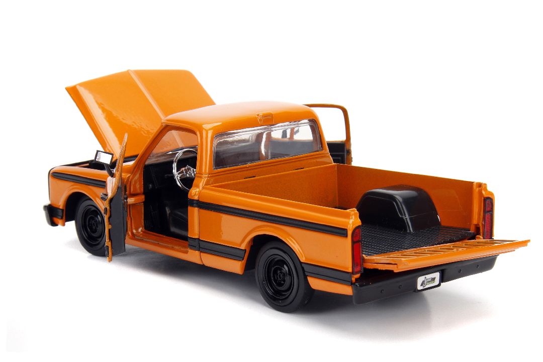 Jada 1/24 "Just Trucks" - 1972 Chevy Cheyenne Pickup w/ Rack