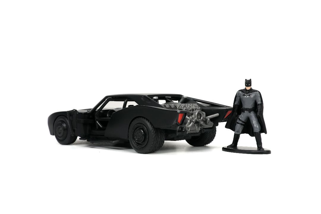 Jada 1/32 "Hollywood Rides" 2022 The Batman Batmobile w/Batman