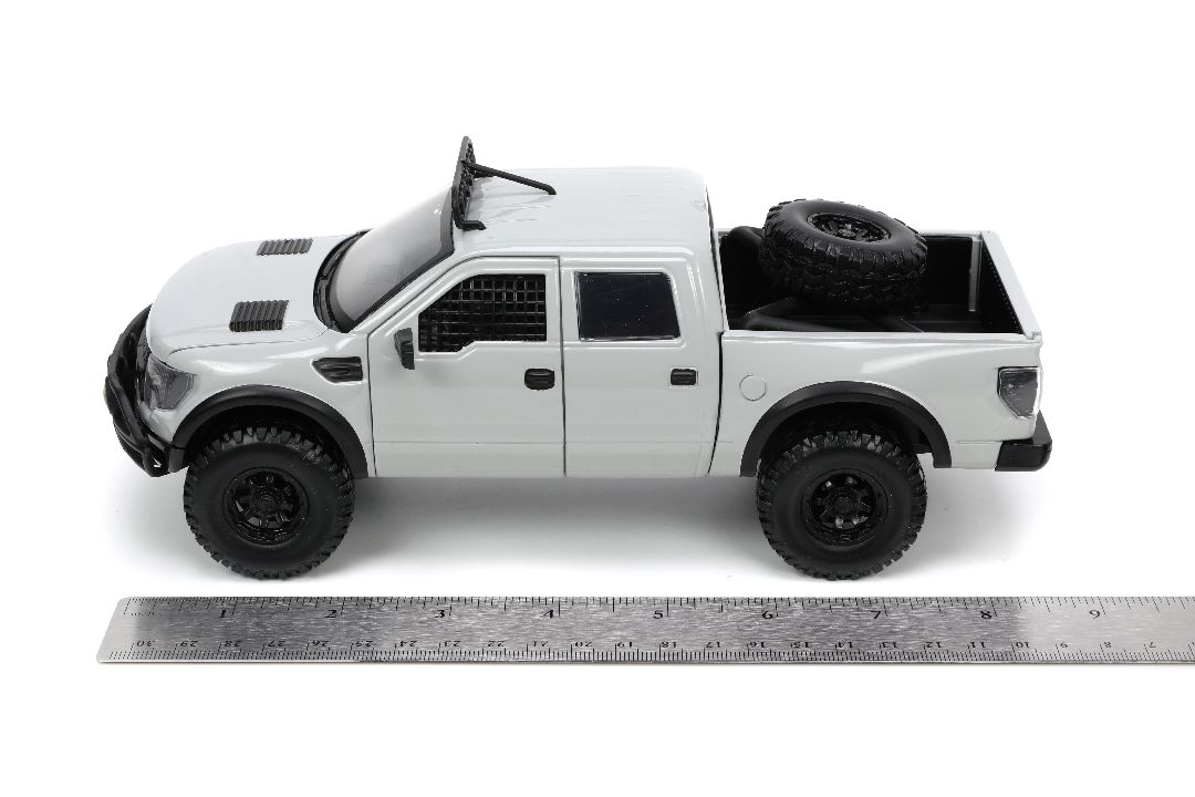 Jada 1/24 "Just Trucks" w/ Rack - 2011 Ford F-150 SVT Raptor