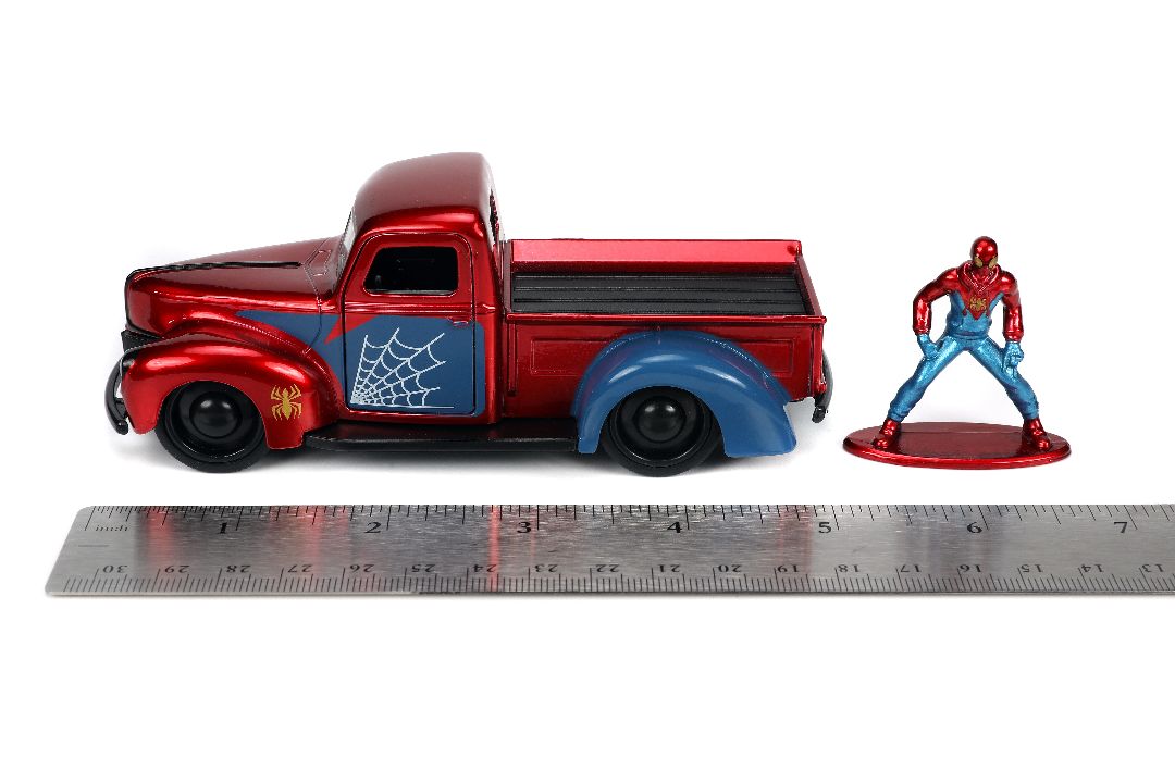 Jada 1/32 "Hollywood Rides" 1941 Ford Pickup with Spider-Man