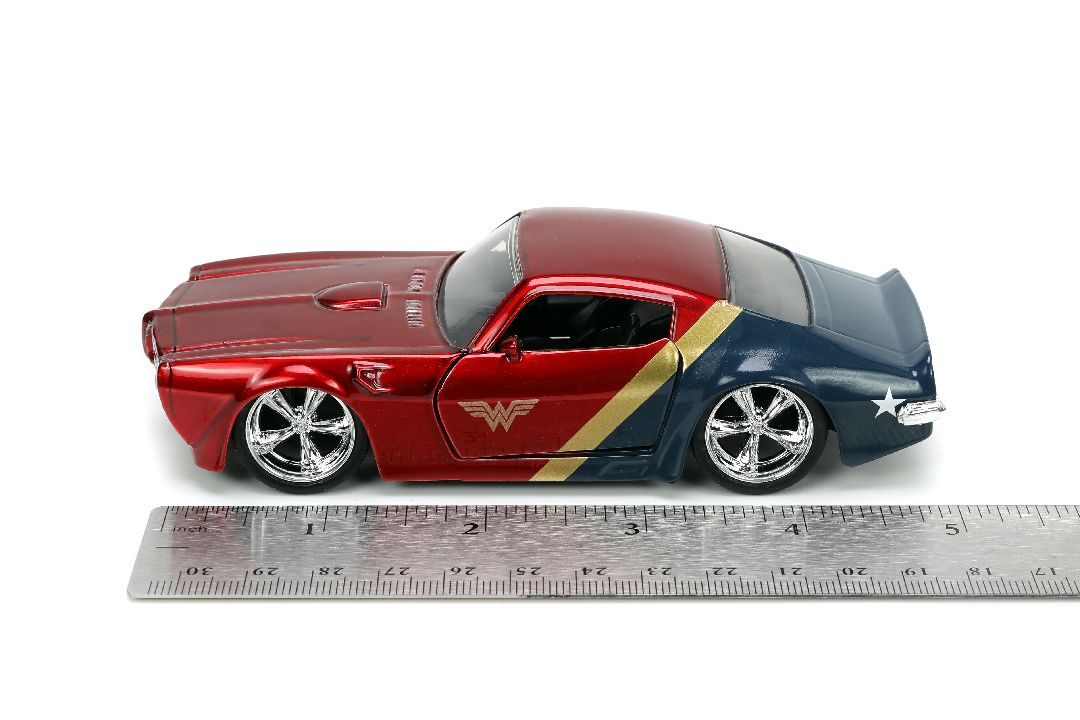 Jada 1/32 1972 Pontiac Firebird with Wonder Woman