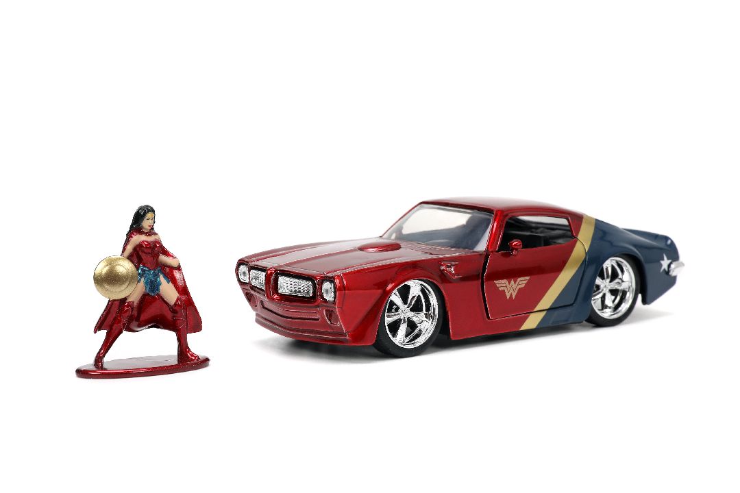 Jada 1/32 1972 Pontiac Firebird with Wonder Woman