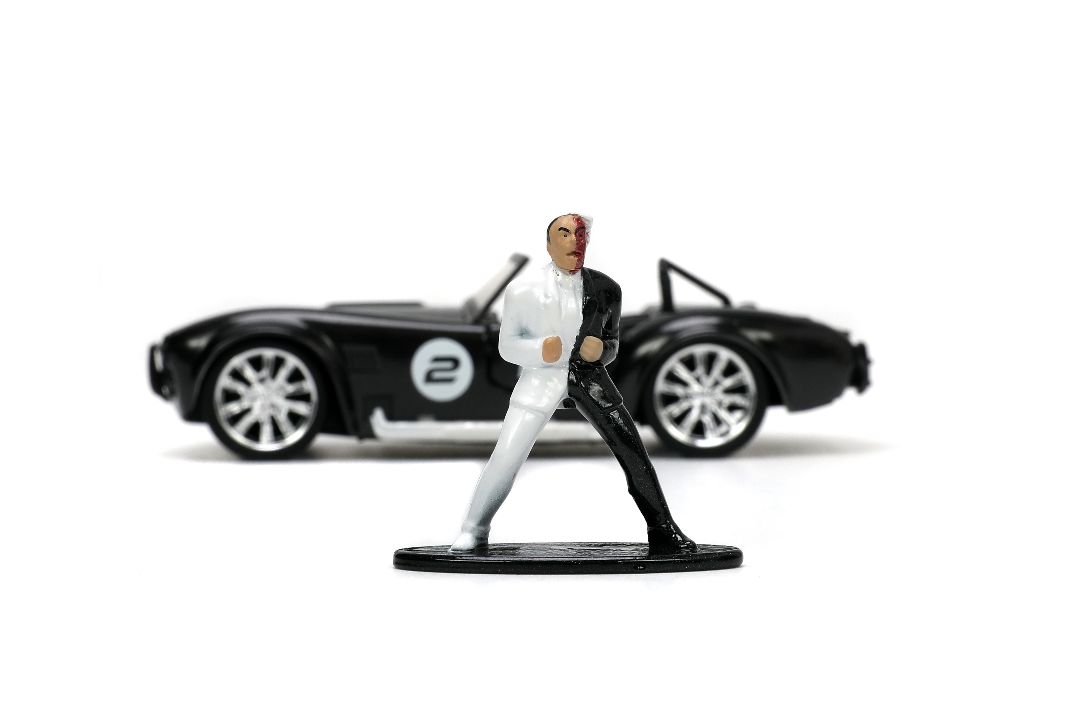 Jada 1/32 "Hollywood Rides" DC Comics 1965 Shelby Cobra Two Face