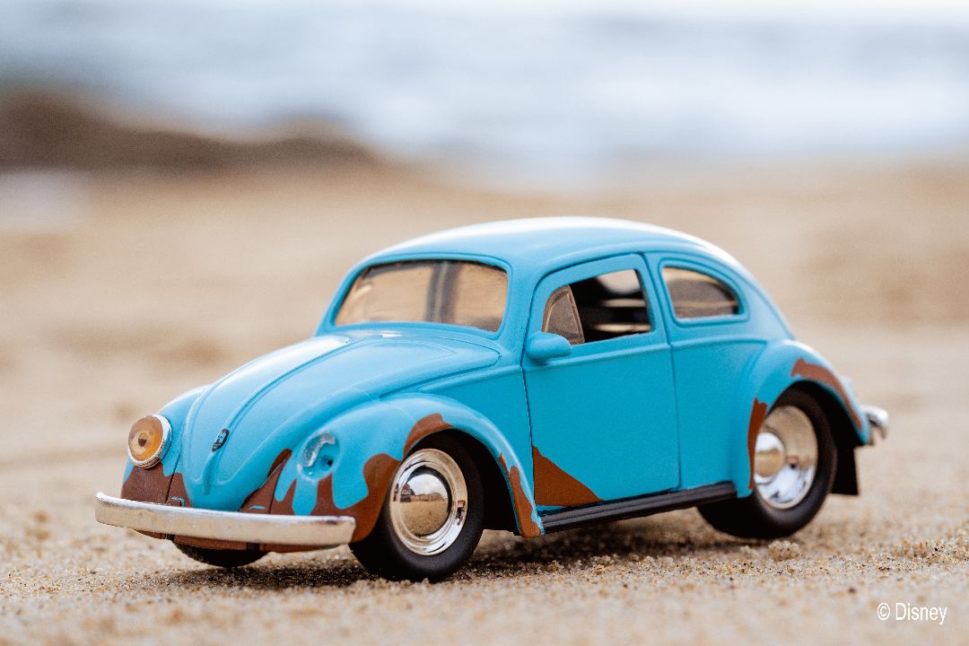 Jada 1/32 "Hollywood Rides" Disney 1959 VW Beetle with Stitch