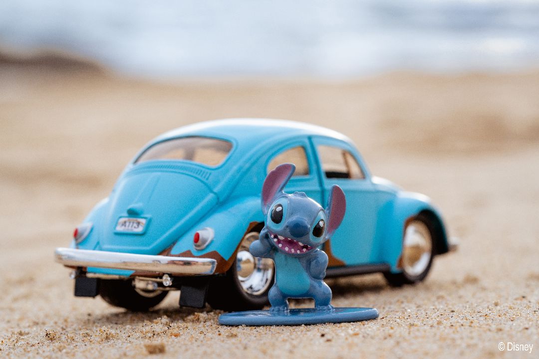 Jada 1/32 "Hollywood Rides" Disney 1959 VW Beetle with Stitch