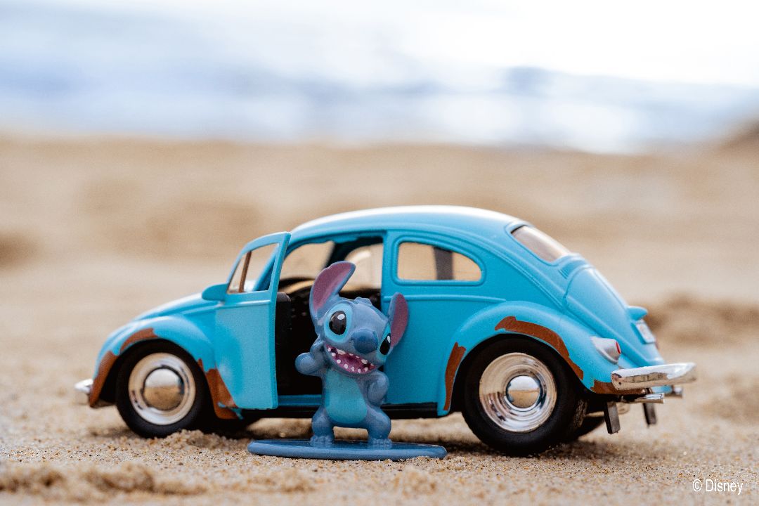 Jada 1/32 "Hollywood Rides" Disney 1959 VW Beetle with Stitch