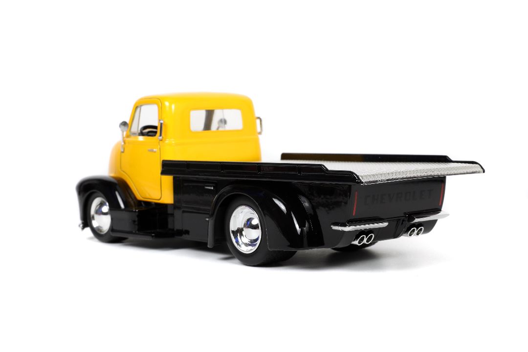 Jada 1/24 "Just Trucks" with Rack - 1952 Chevy COE Flatbed