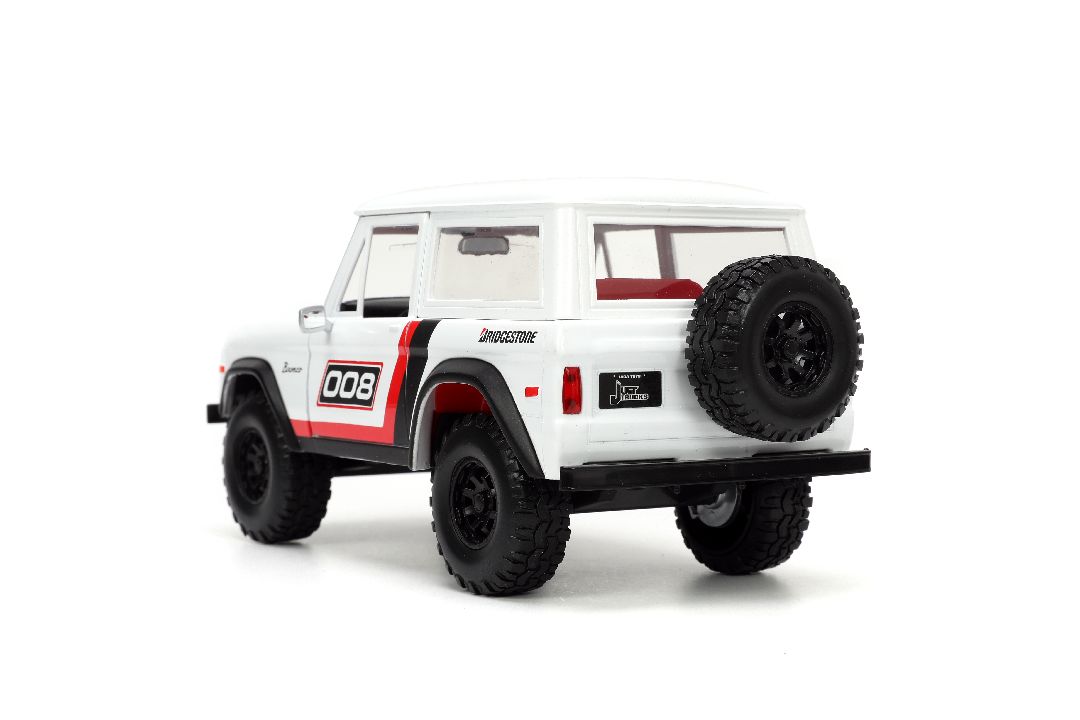 Jada 1/24 "Just Trucks" with Rack 1973 Ford Bronco-Glossy White