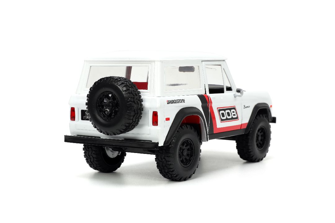 Jada 1/24 "Just Trucks" with Rack 1973 Ford Bronco-Glossy White