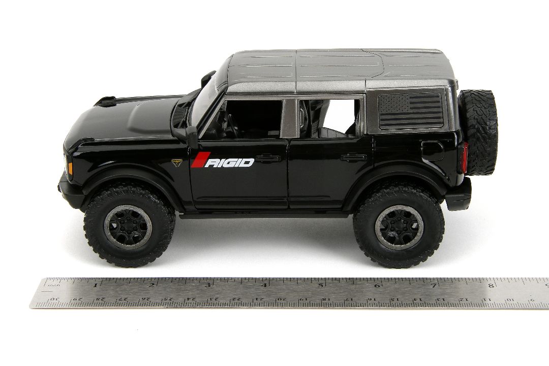 Jada 1/24 "Just Trucks" - 2021 Ford Bronco w/ Rack