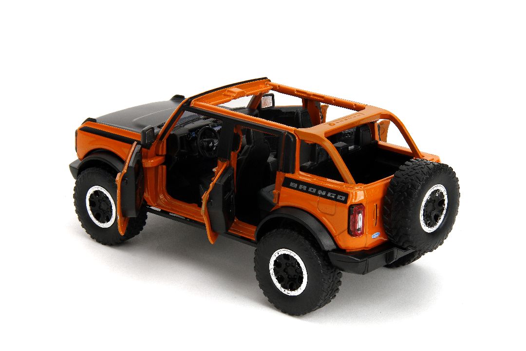 Jada 1/24 "Just Trucks" w/ Rack - 2021 Ford Bronco Open Top