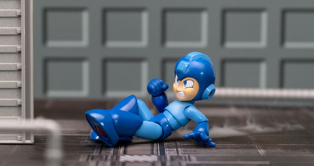 Jada 4.5” Plastic Action Figure - Mega Man